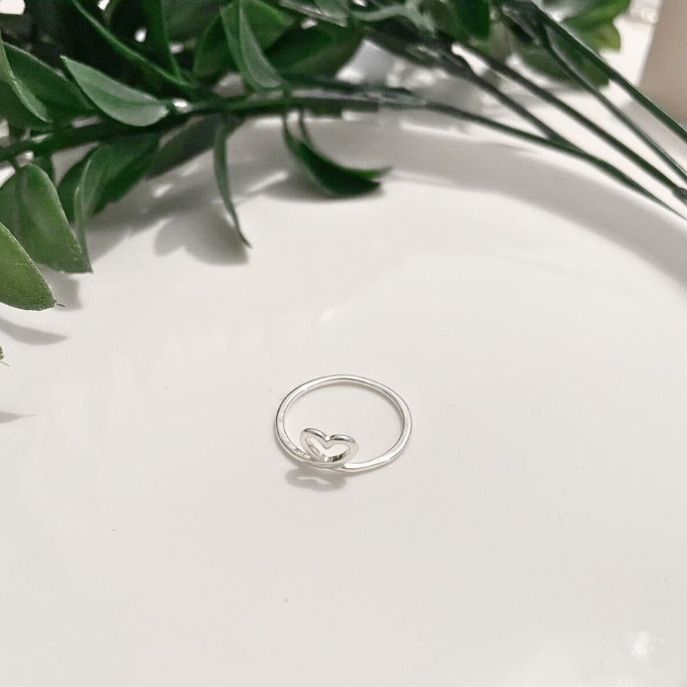 Anel coração vazado tamanho 14